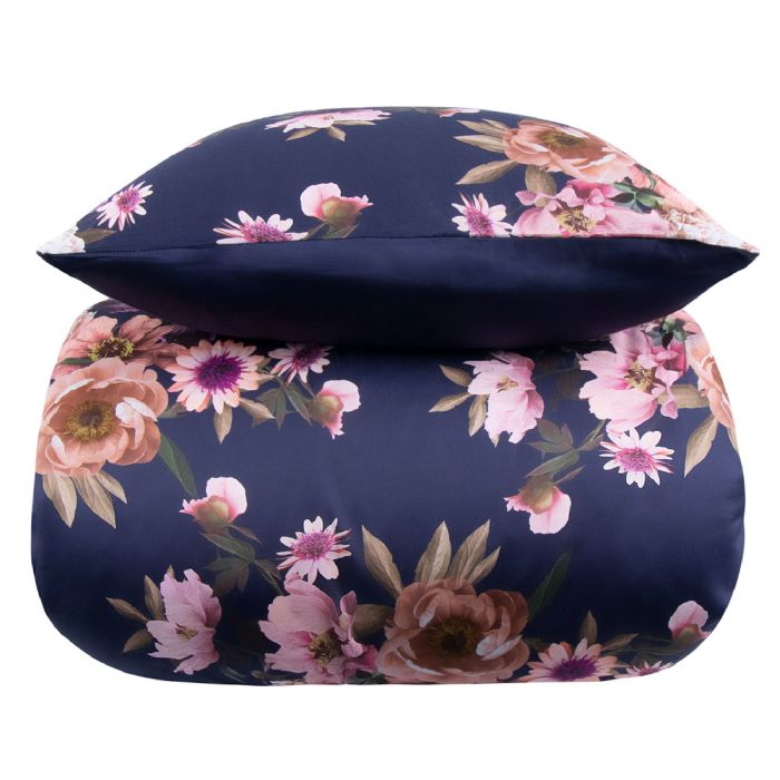 Blomstret sengetøj - 150x210 cm - Dark blue flower - 2 i 1 design - Sengesæt i 100% Bomuldssatin - Excellent By Borg